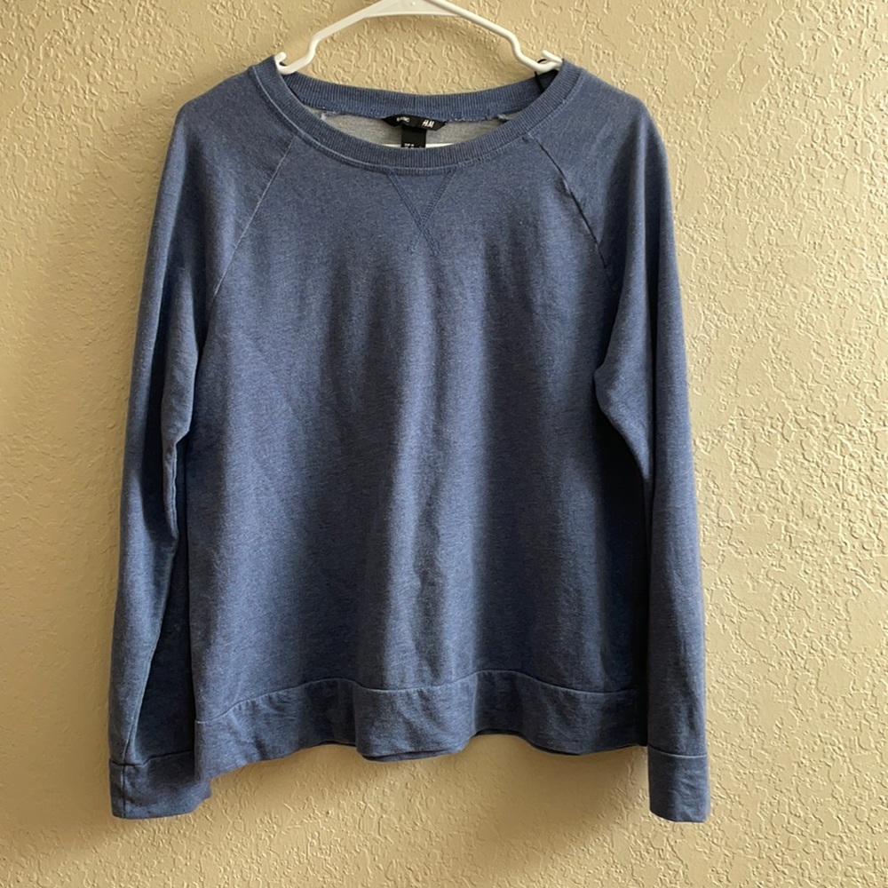 H&M Navy Blue Sweater - Size Medium